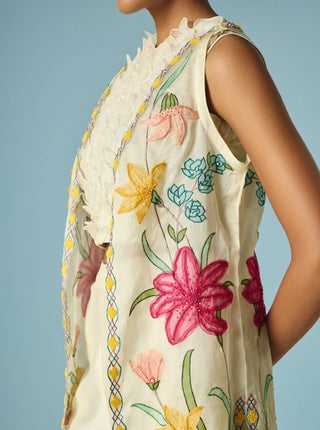 Ivory 3d scallop crop top, pant and jacket