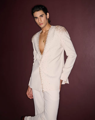 Monarch off-white tuxedo and pants