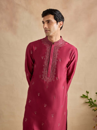 Aarsh magenta kurta with churidar