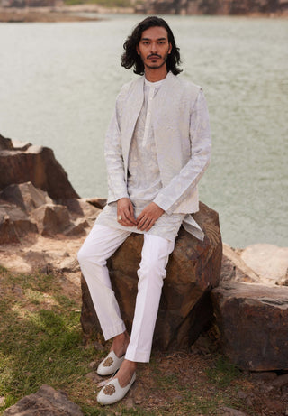 Kabir Cloudy Embroidered Bundi And Kurta Set by Mishru Men, available on Indiaspopup.com