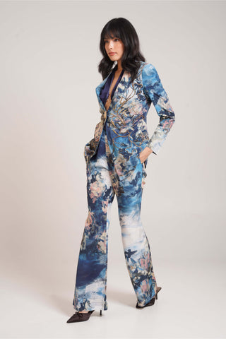 Nuri blazer and flared trousers