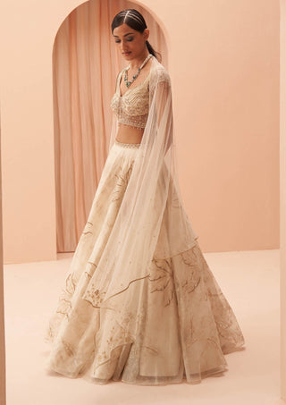 Parul Gandhi-Off-White Gold Cleopatra Lehenga Set-INDIASPOPUP.COM