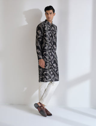 Black clasic cut printed kurta set