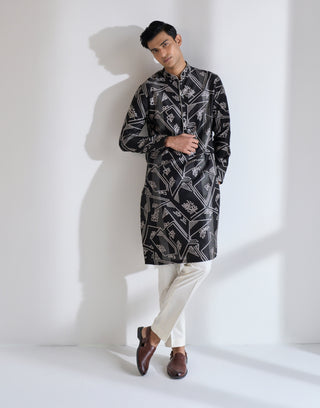 Black clasic cut printed kurta set