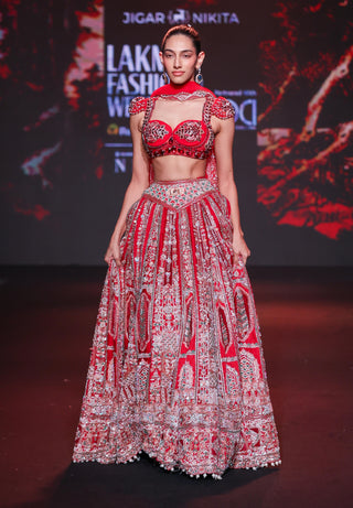 Siam-e-shaahi lehenga set