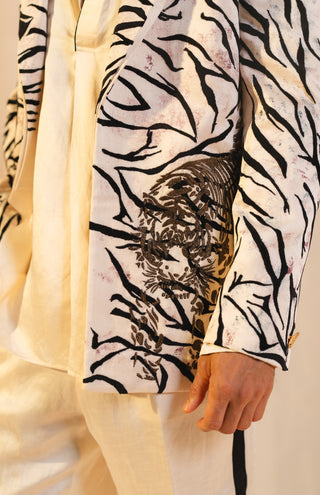 Concept hand paint blazer and kurta set