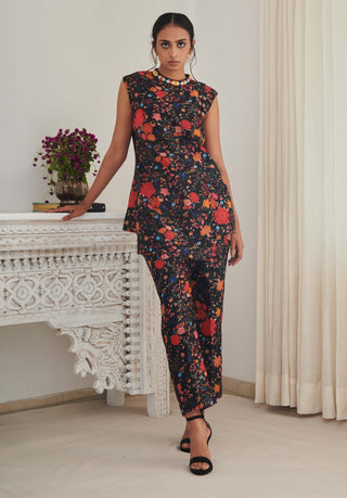 Kasturi black floral kurta and pants