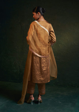 Charkhee-Regal Gold Gathered Kurta Set-INDIASPOPUP.COM