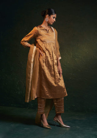 Charkhee-Regal Gold Gathered Kurta Set-INDIASPOPUP.COM