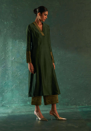 Charkhee-Deep Green Straight Kurta Set-INDIASPOPUP.COM