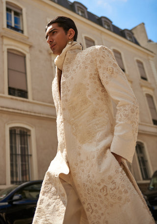 White Monotone Sherwani Set by Jigar And Nikita Men, available on Indiaspopup.com