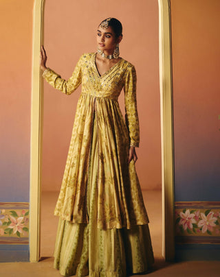 Reet ivory lehenga with tunic