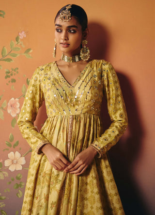 Reet ivory lehenga with tunic