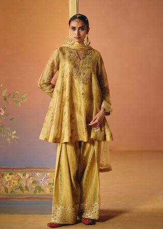 Reet ivory farshi tunic set