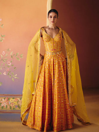 Soni yellow lehenga set