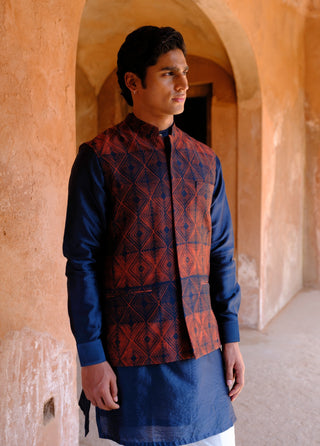 Inaaya printed bundi and kurta set