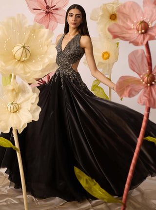 Daffodil black gown