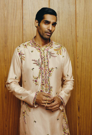 Crème pink raw silk kurta and pant
