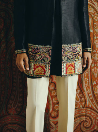 Black kashidakari border jacket set