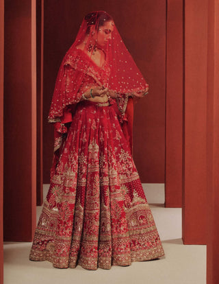 Grand reverie bridal lehenga
