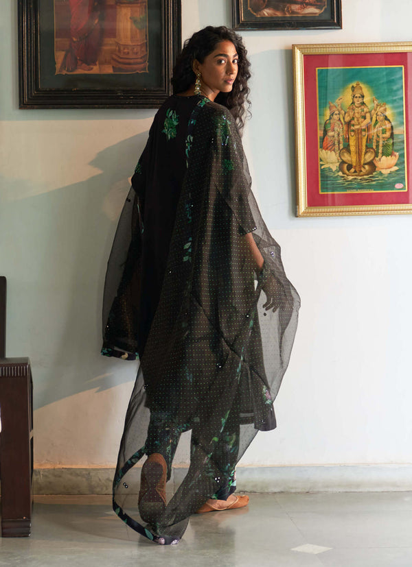 Black sanjh kurta set