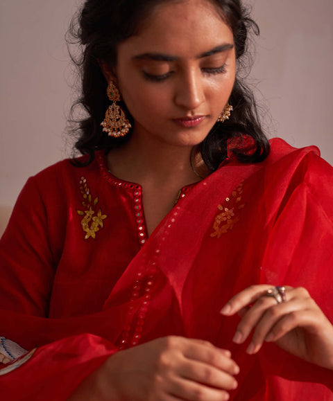 Red gul gurhal kurta set
