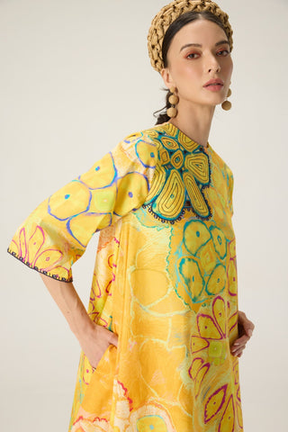 Novella yellow embroidered dress