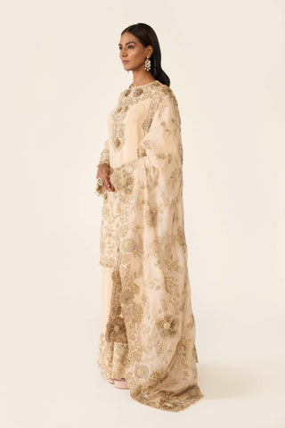 Golden Embroidered Kurta Set by Varun Bahl available on Indiaspopup.com