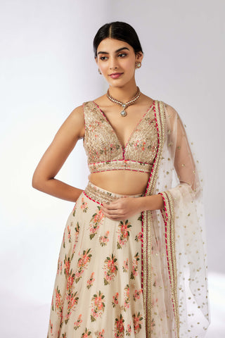 Esha Ivory Lehenga Set by Gopi Vaid, available on Indiaspopup.com