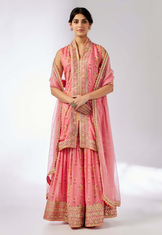 Dhriti Pink Sleeveless Sharara Set by Gopi Vaid, available on Indiaspopup.com