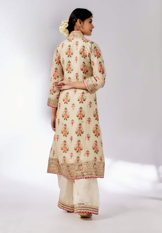 Mansi Ivory Kurta And Palazzo Set by Gopi Vaid, available on Indiaspopup.com