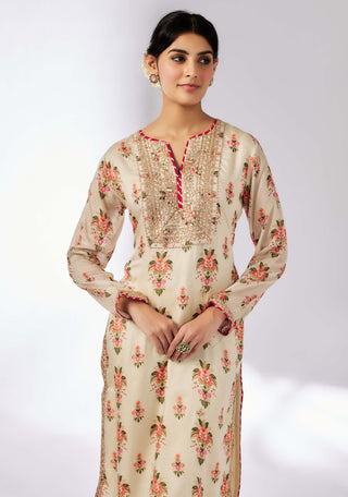 Neha Ivory Printed Tunic by Gopi Vaid, available on Indiaspopup.com