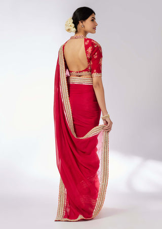 Anisha Red Sari Set by Gopi Vaid, available on Indiaspopup.com