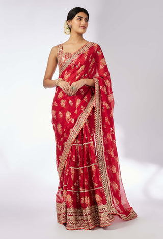 Mahira Red Sari And Blouse by Gopi Vaid, available on Indiaspopup.com