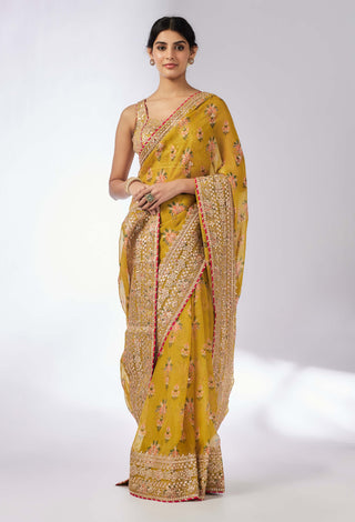 Masoom Mustard Sari Set by Gopi Vaid, available on Indiaspopup.com