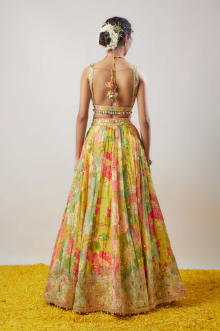 Kamiya Yellow Lehenga Set by Gopi Vaid available on Indiaspopup