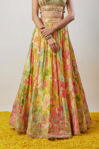 Kamiya Yellow Lehenga Set by Gopi Vaid available on Indiaspopup