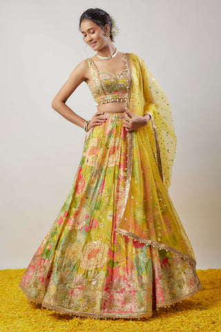 Kamiya Yellow Lehenga Set by Gopi Vaid available on Indiaspopup