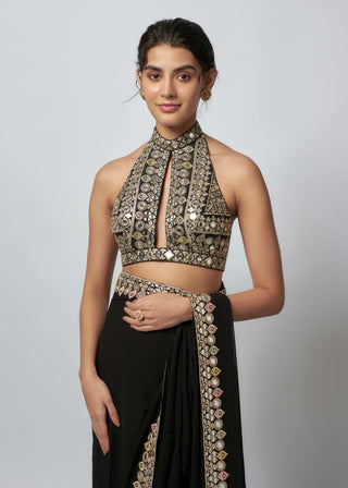 Ragini Black Sari And Blouse by Gopi Vaid available on Indiaspopup