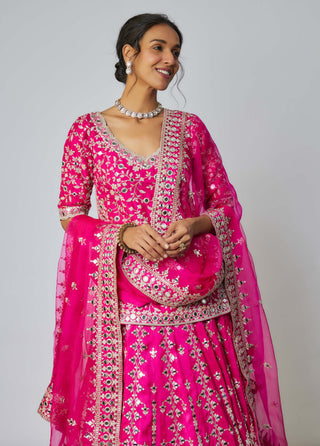 Abhirami rani pink lehenga set