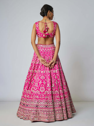 Krshnavi Rani Pink Lehenga Set by Gopi Vaid available on Indiaspopup