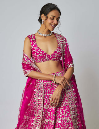 Krshnavi Rani Pink Lehenga Set by Gopi Vaid available on Indiaspopup