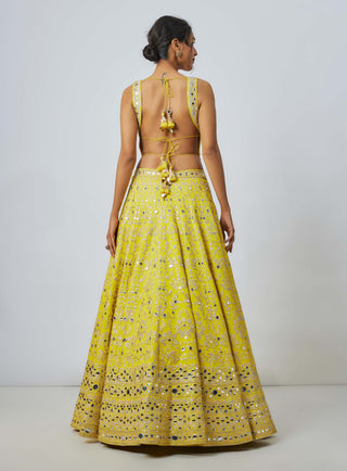 Tisya Yellow Lehenga Set by Gopi Vaid available on Indiaspopup