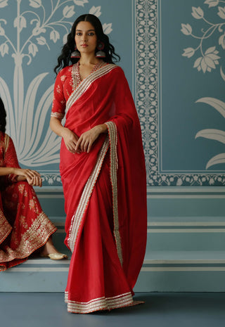 Anisha Red Sari Set by Gopi Vaid, available on Indiaspopup.com