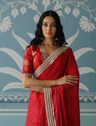 Anisha Red Sari Set by Gopi Vaid, available on Indiaspopup.com