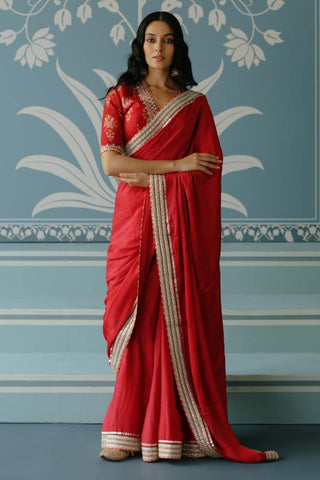 Anisha Red Sari Set by Gopi Vaid, available on Indiaspopup.com