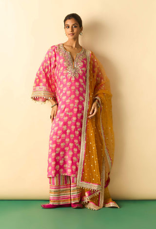 Rani pink gold booti striped festive kurta set