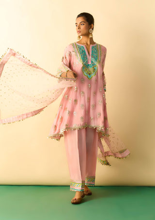 Pink geometric embroidered farshi set