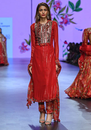 Mahima Mahajan-Dhwani Red Embroidered Kurta Set-INDIASPOPUP.COM