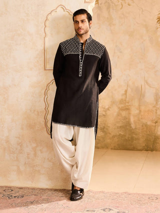 Histori By Amit Gujral Black Embroidered Kurta And Patiala Salwar available on indiaspopup